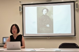 Xiao Li presenting at Oxford